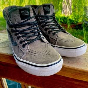 Vans High Top Suede